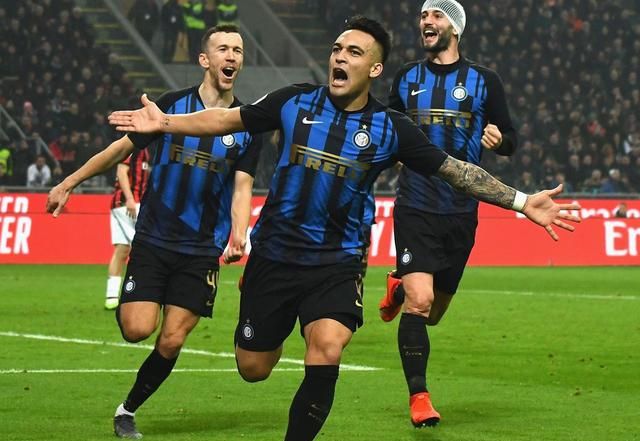 拉菲尼亚的王者归来：巴萨的定海神针与欧冠梦想