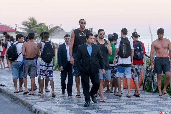 绿帽：格拉斯纳获得利物浦高层认可，已成替代斯洛特最大热门