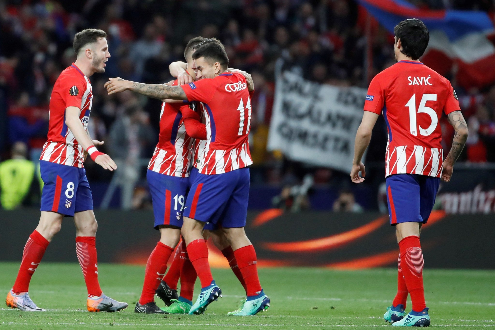 拜仁将创下德甲44轮连续领跑纪录，打破自己1973年创造的纪录