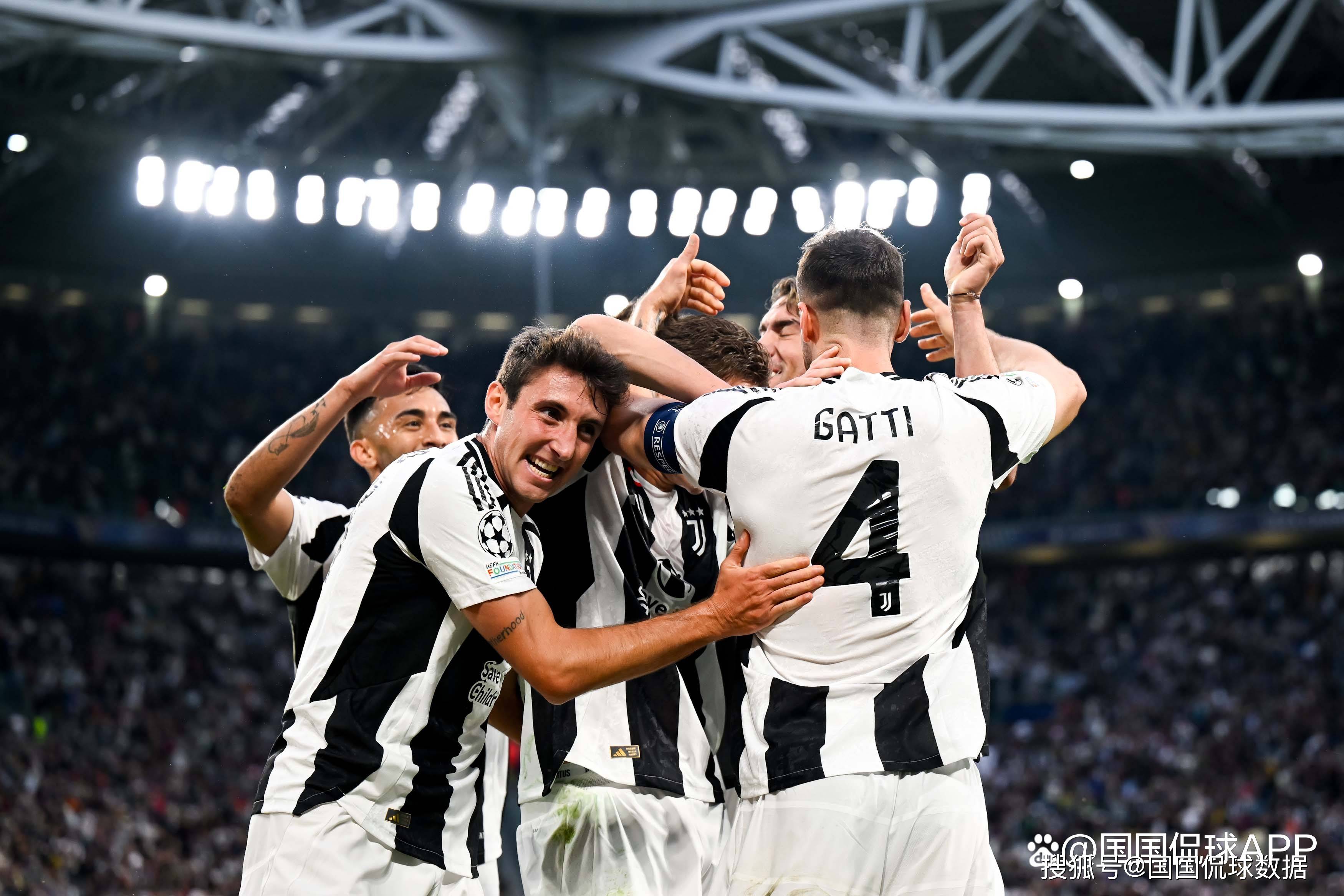 发布会变感谢会，李霄鹏赛后向各方致谢