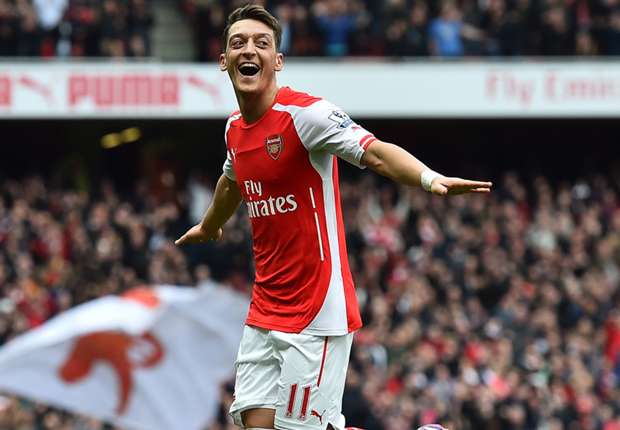 狼队防线改善主场迎战曼联，英超对决比分或1-1、2-2